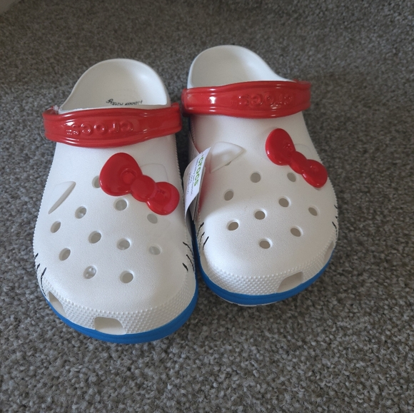 UNISEX Crocs Hello Kitty Classic Clog 50th Anniversary Men 11 Women 13 NEW - Picture 2 of 12
